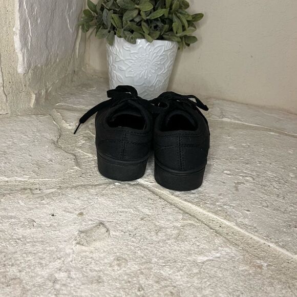 Faded Glory black canvas sneakers sz 12 - Picture 2 of 5